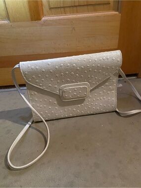 Classic White Textured Crossbody Bag - Unbranded